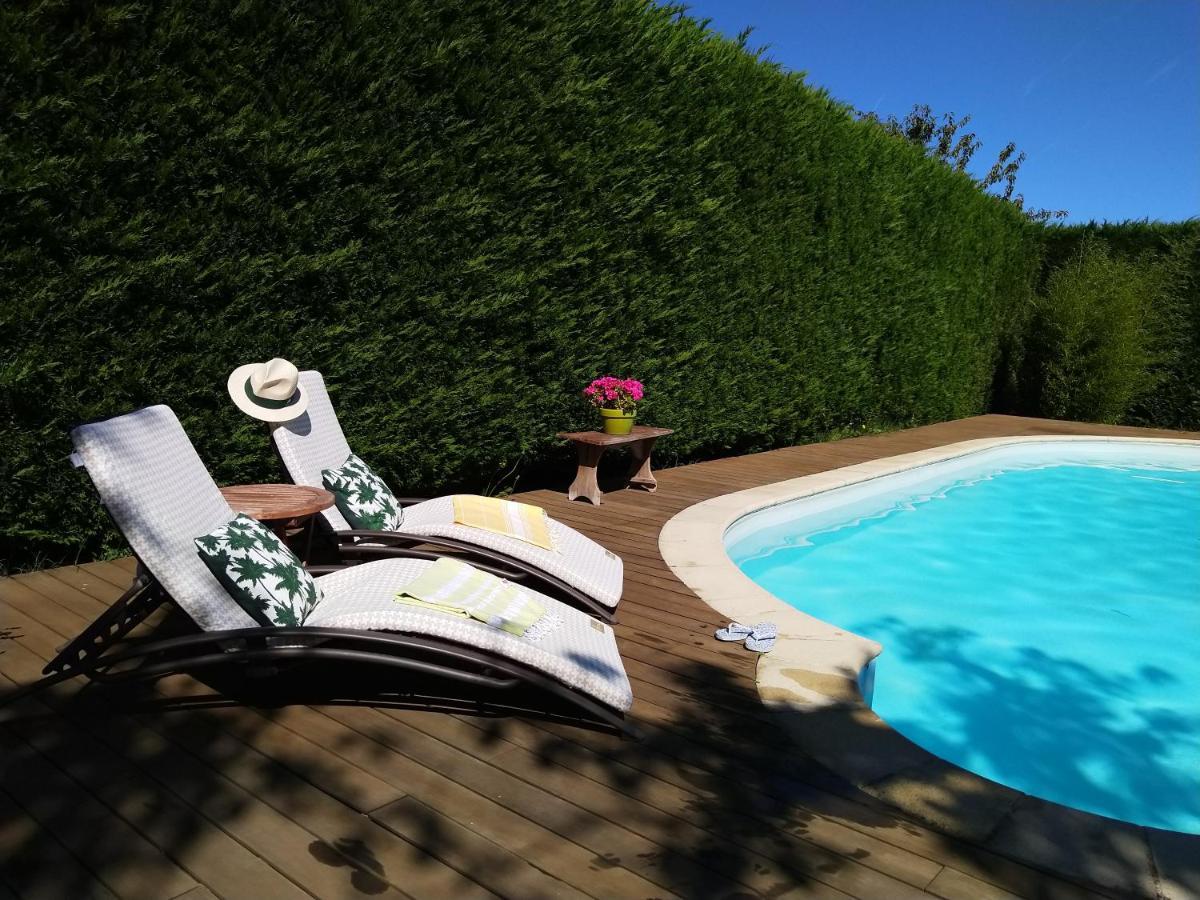 Les Bessonnes Bed and Breakfast Saint-Georges-Haute-Ville Buitenkant foto
