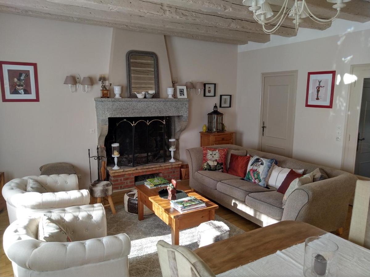 Les Bessonnes Bed and Breakfast Saint-Georges-Haute-Ville Buitenkant foto