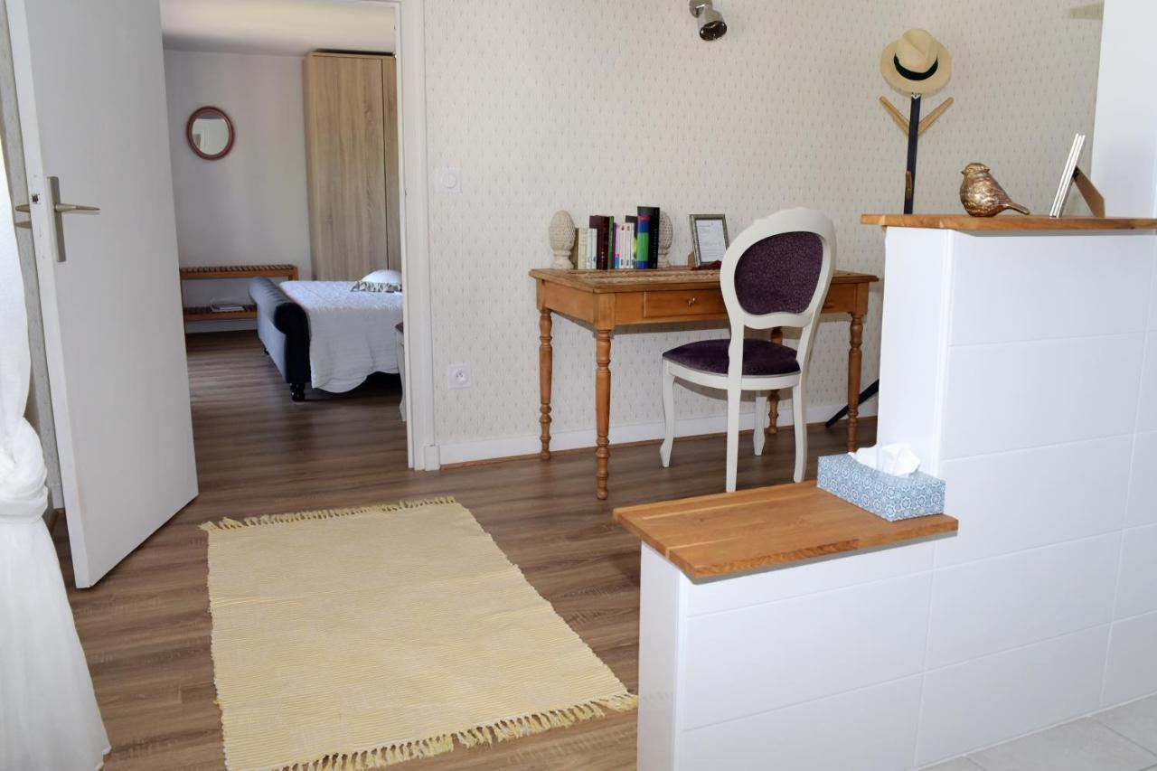 Les Bessonnes Bed and Breakfast Saint-Georges-Haute-Ville Buitenkant foto