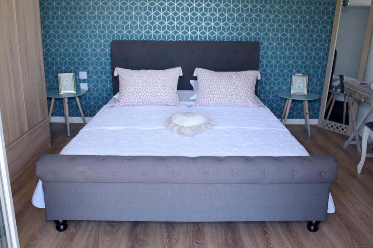 Les Bessonnes Bed and Breakfast Saint-Georges-Haute-Ville Buitenkant foto
